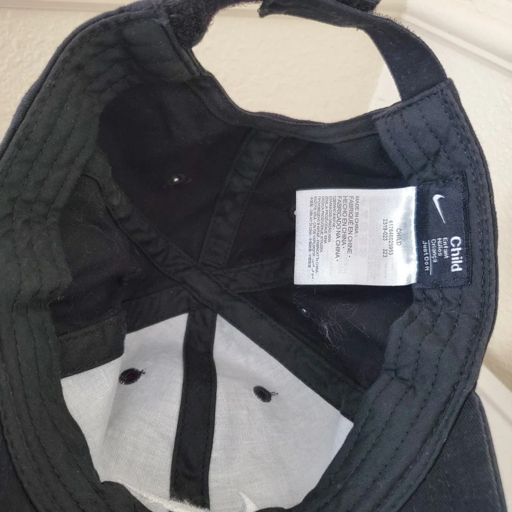 Nike Kids Heritage86 Adjustable Hat Black White Swoosh Logo Cap 2319-023
